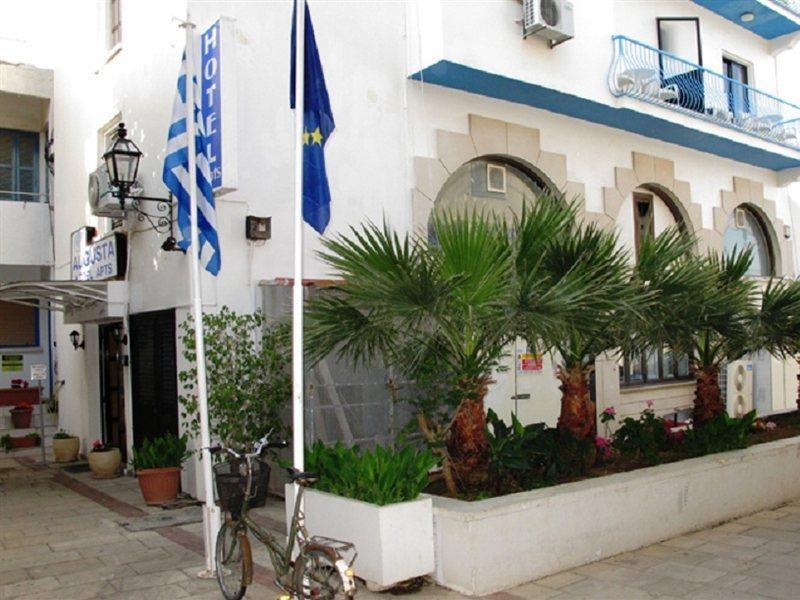 Zodiac Hotel Apartments Larnaca Exterior foto